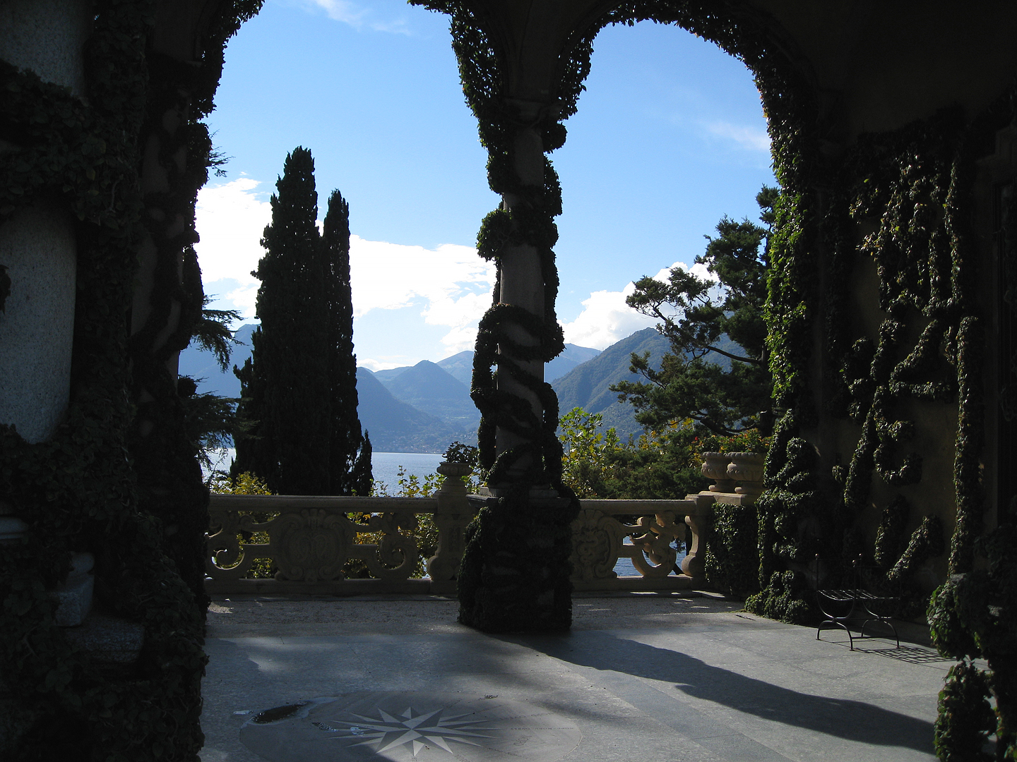 (above) A beautiful view from Villa Balbianello.