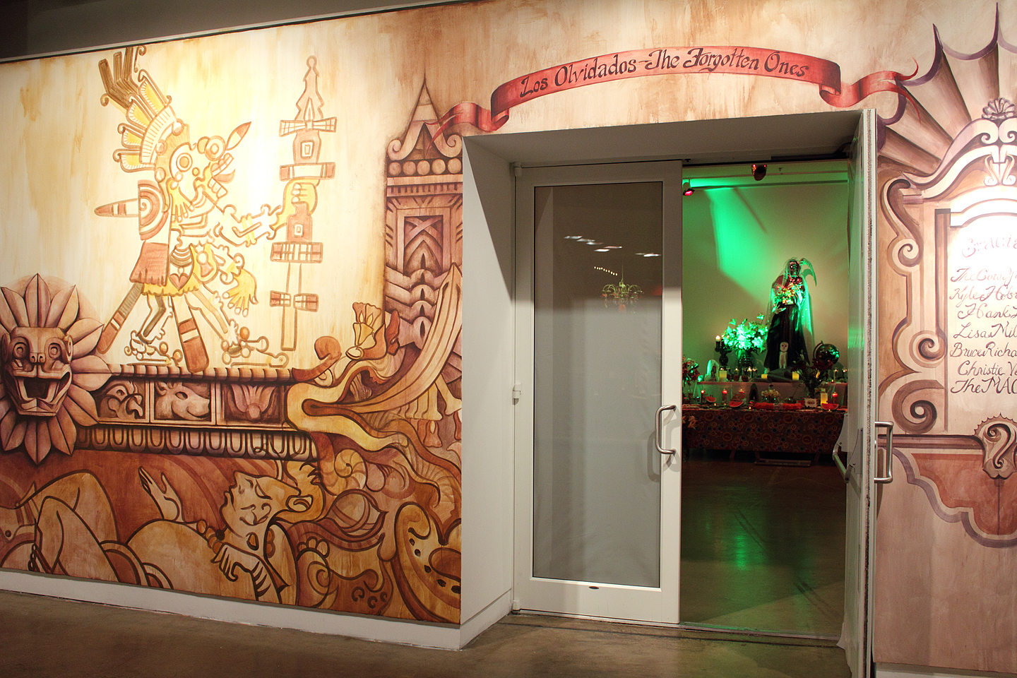 Above is the gallery entrance designed and painted by Dallas artist Kyle Hobratschk.